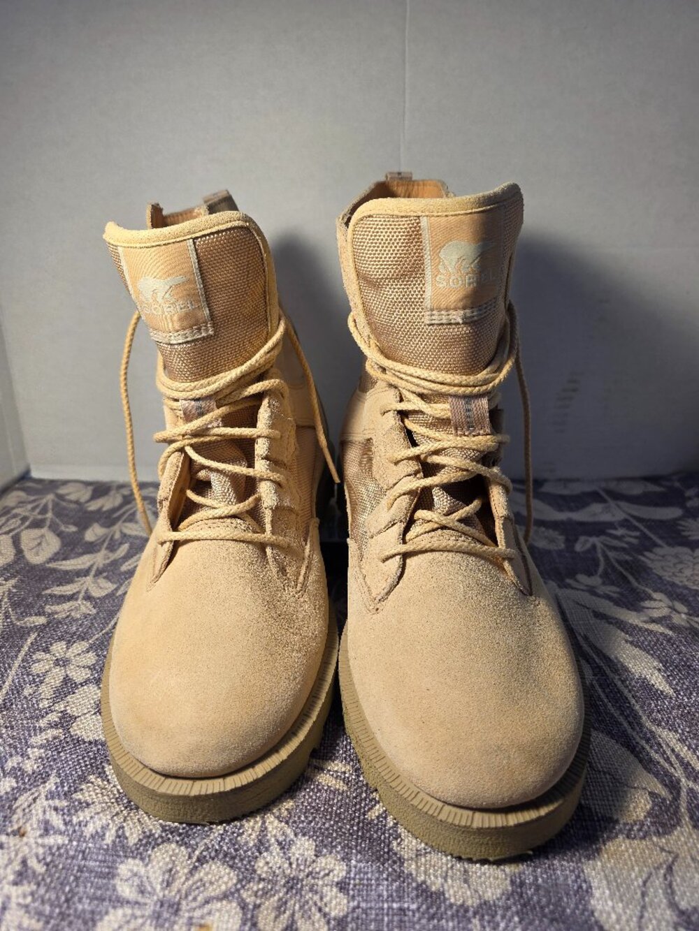 Sorel Women's Tan and Cream Boots SIZE 7.5